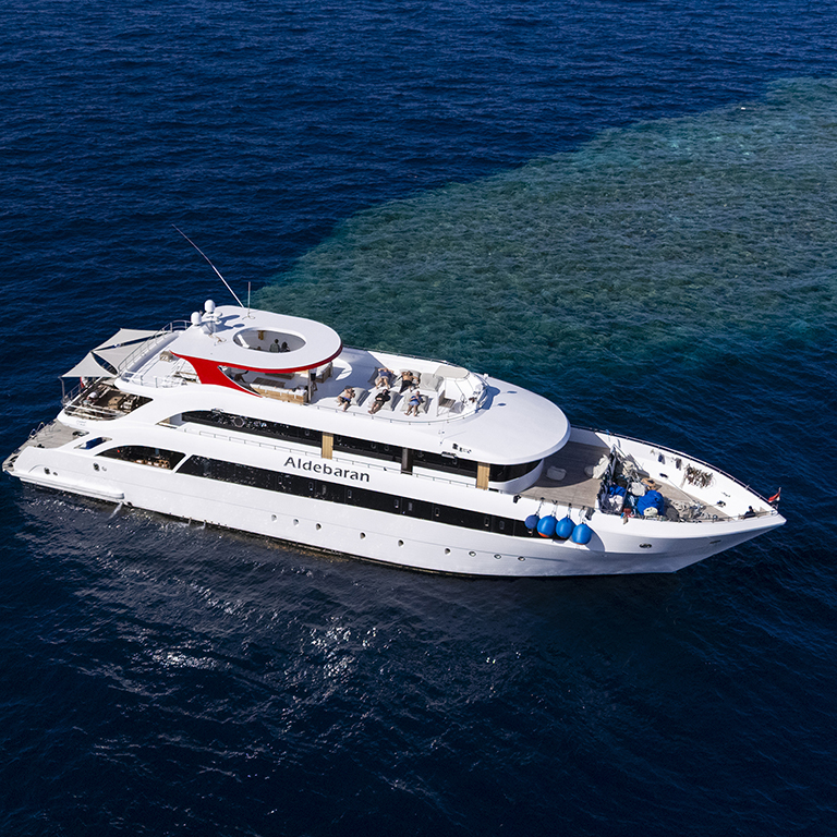 MAR ROSSO l'eclissi totale